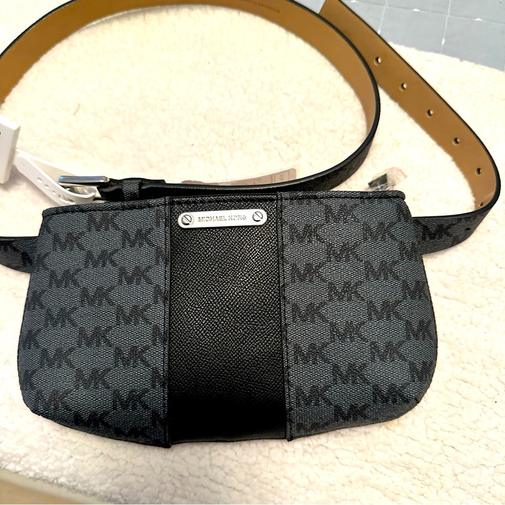 MICHAEL KORS Adjustable Belt Bag Fanny pack Black NWT 100% AUTHENTIC new